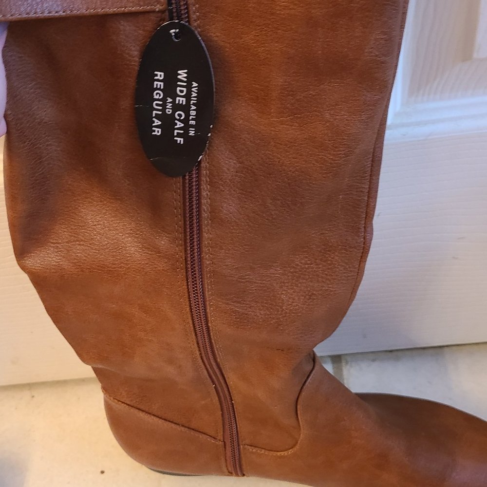 NWT Wide Calf Brown Boots